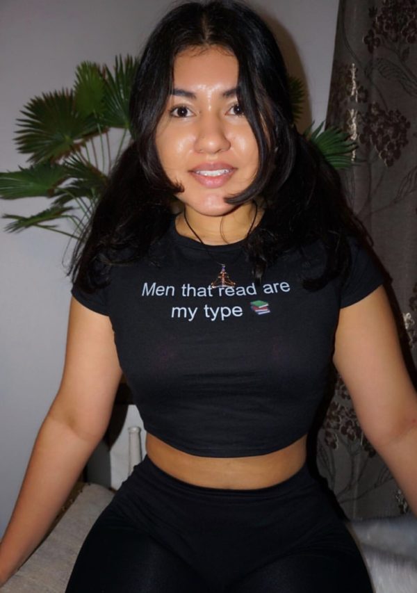 Men that Read Women's Crop Top - Image 4